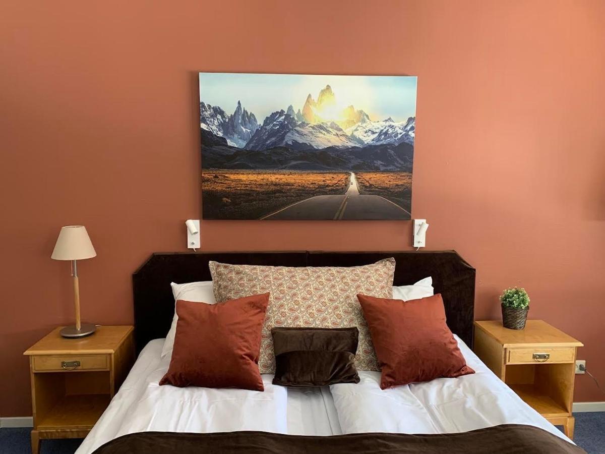 Honne Hotell Biri Esterno foto