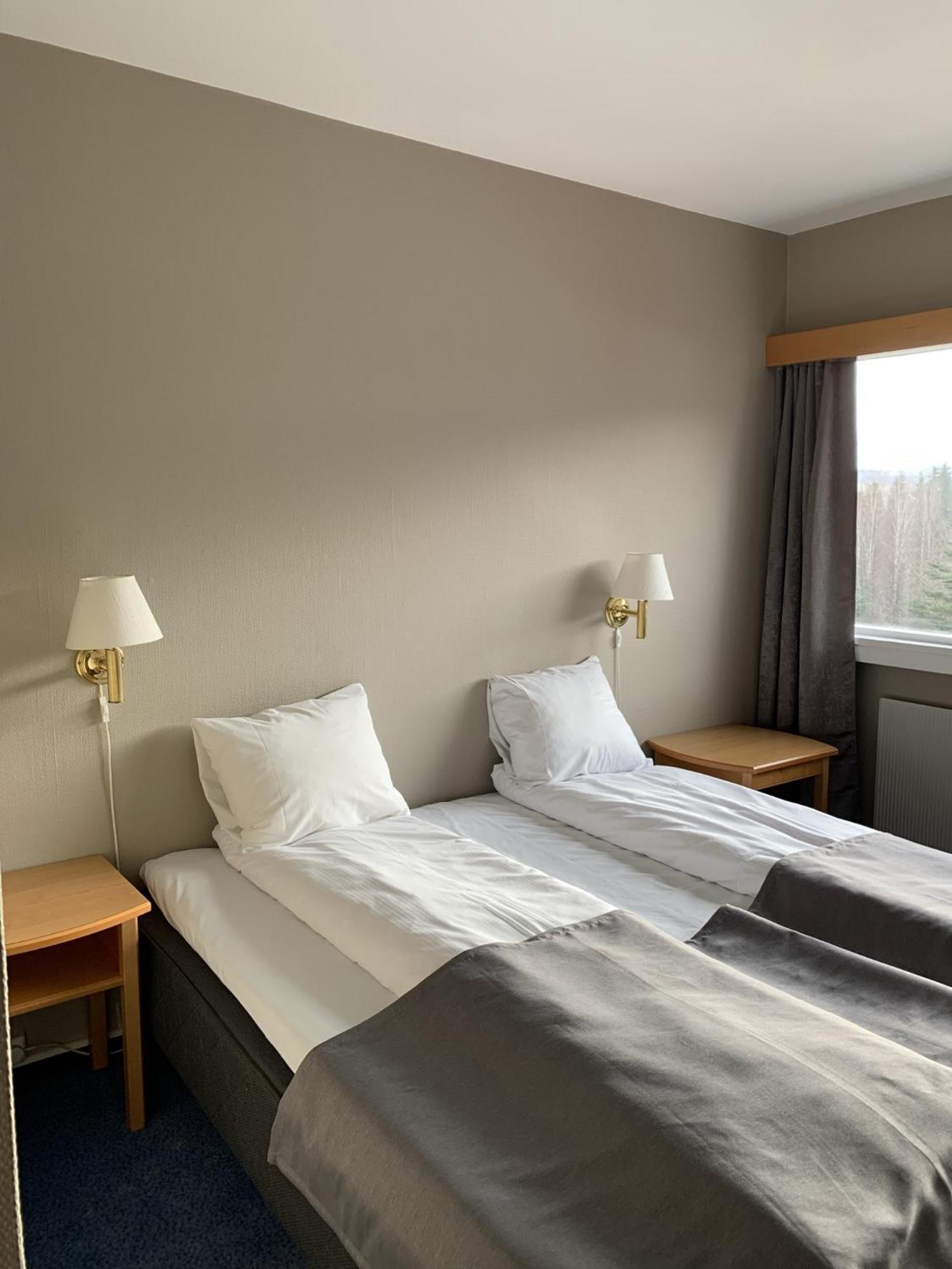 Honne Hotell Biri Esterno foto