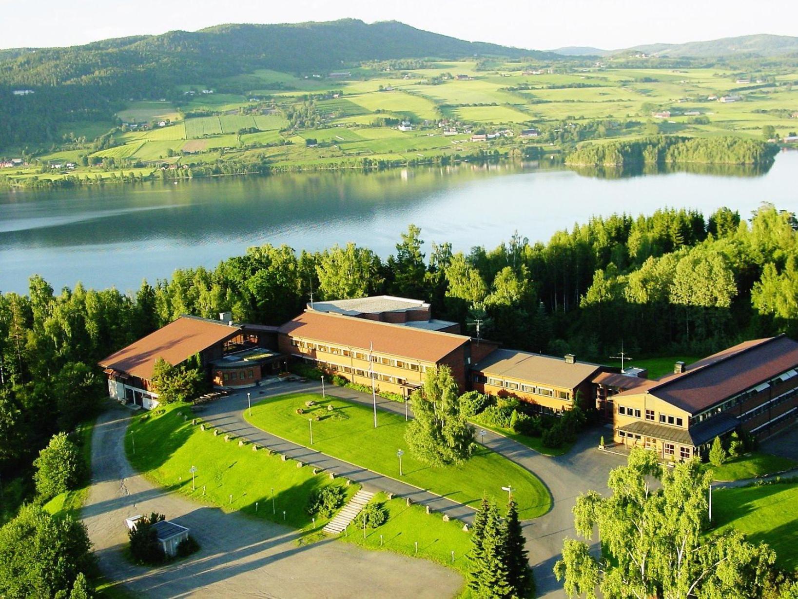 Honne Hotell Biri Esterno foto